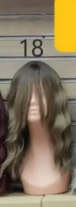 باروكة شعر قصيرة